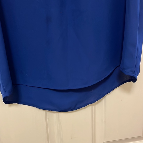 NWOT Royal Blue Express Top. Size M. - Picture 3 of 16